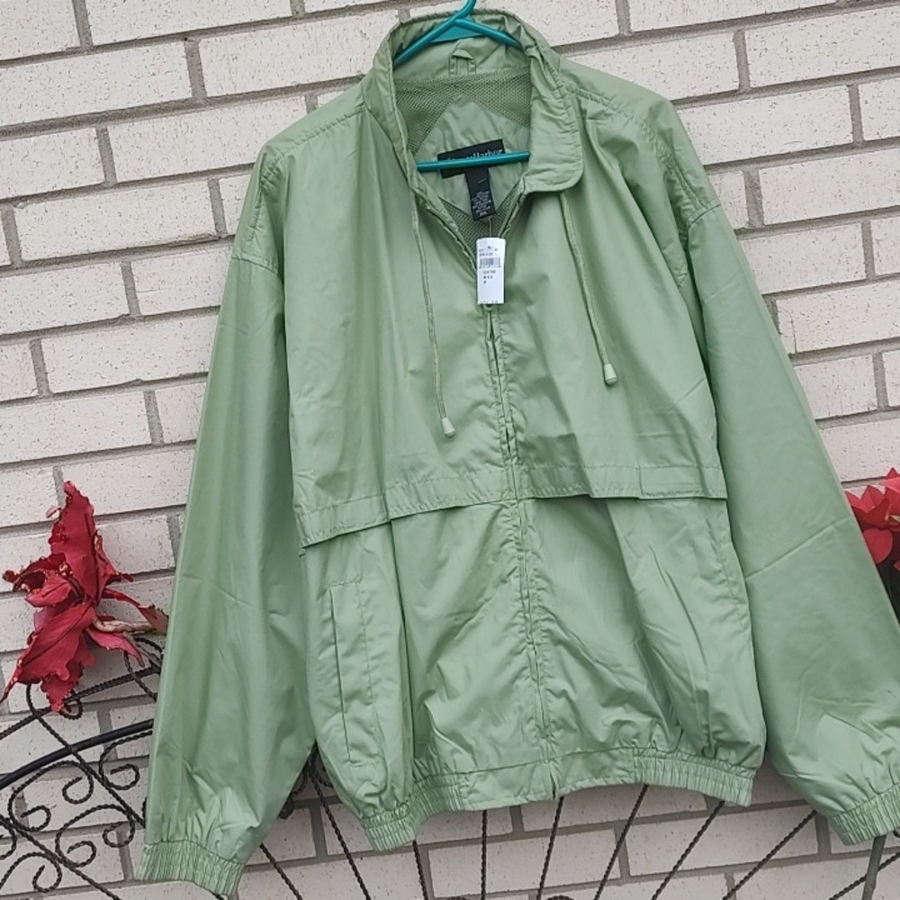 Green Jacket - Picture 4 of 11